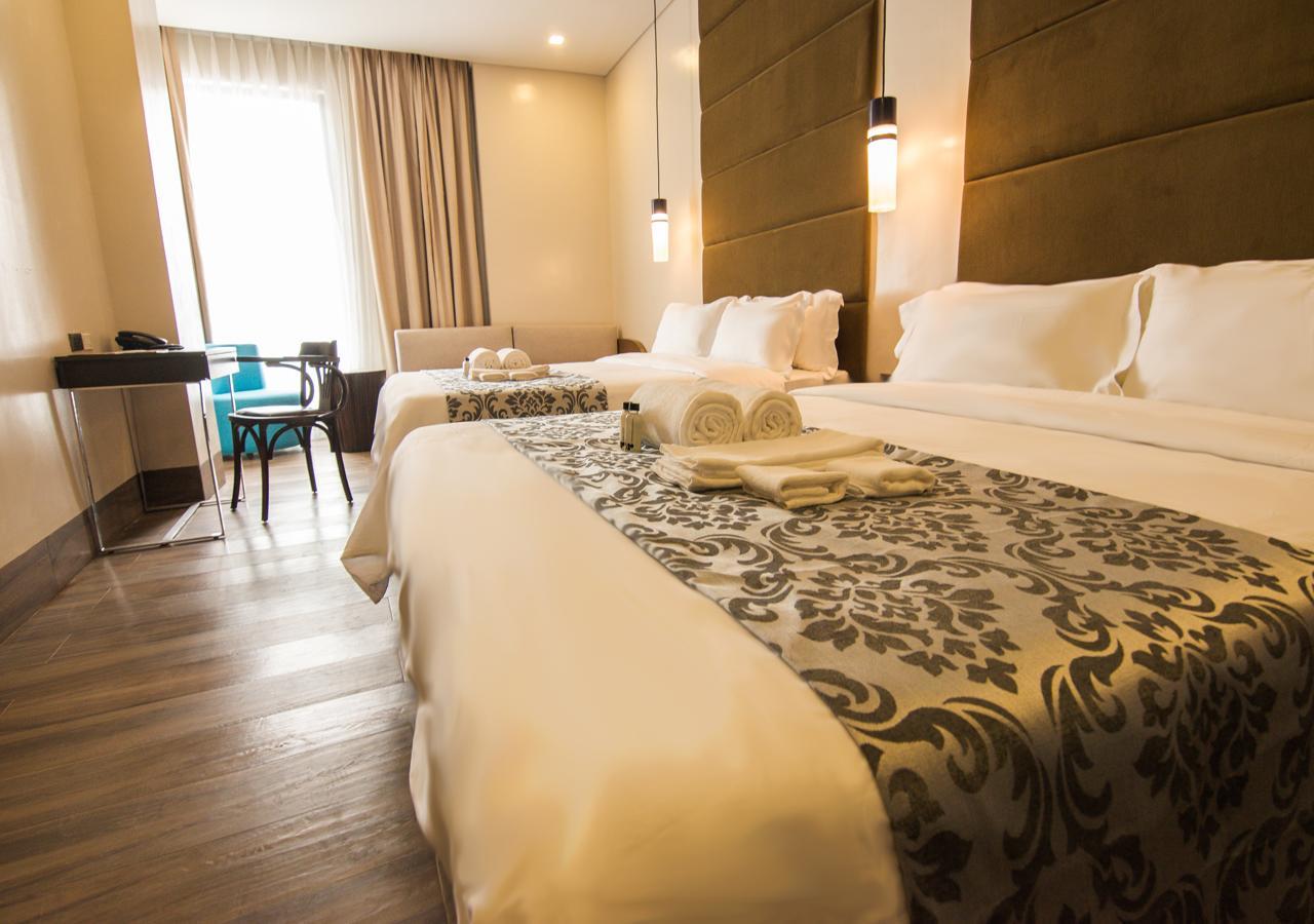 Goldberry Lite Hotel Iloilo City Exterior photo