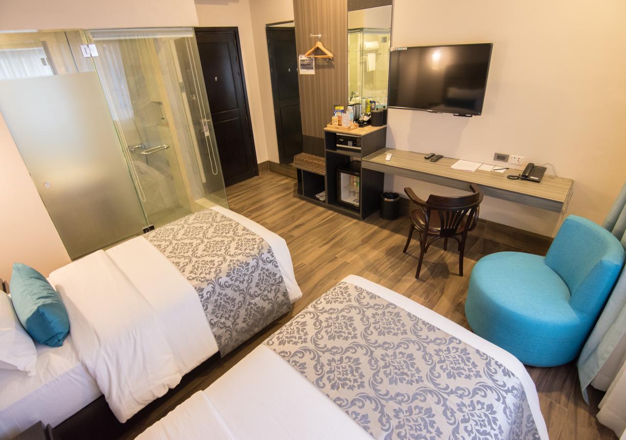 Goldberry Lite Hotel Iloilo City Exterior photo