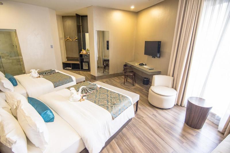 Goldberry Lite Hotel Iloilo City Exterior photo